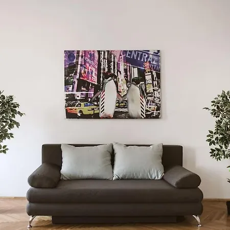 Apartament Gigantic Modern For Up To 10 Guests Next To Basilica!